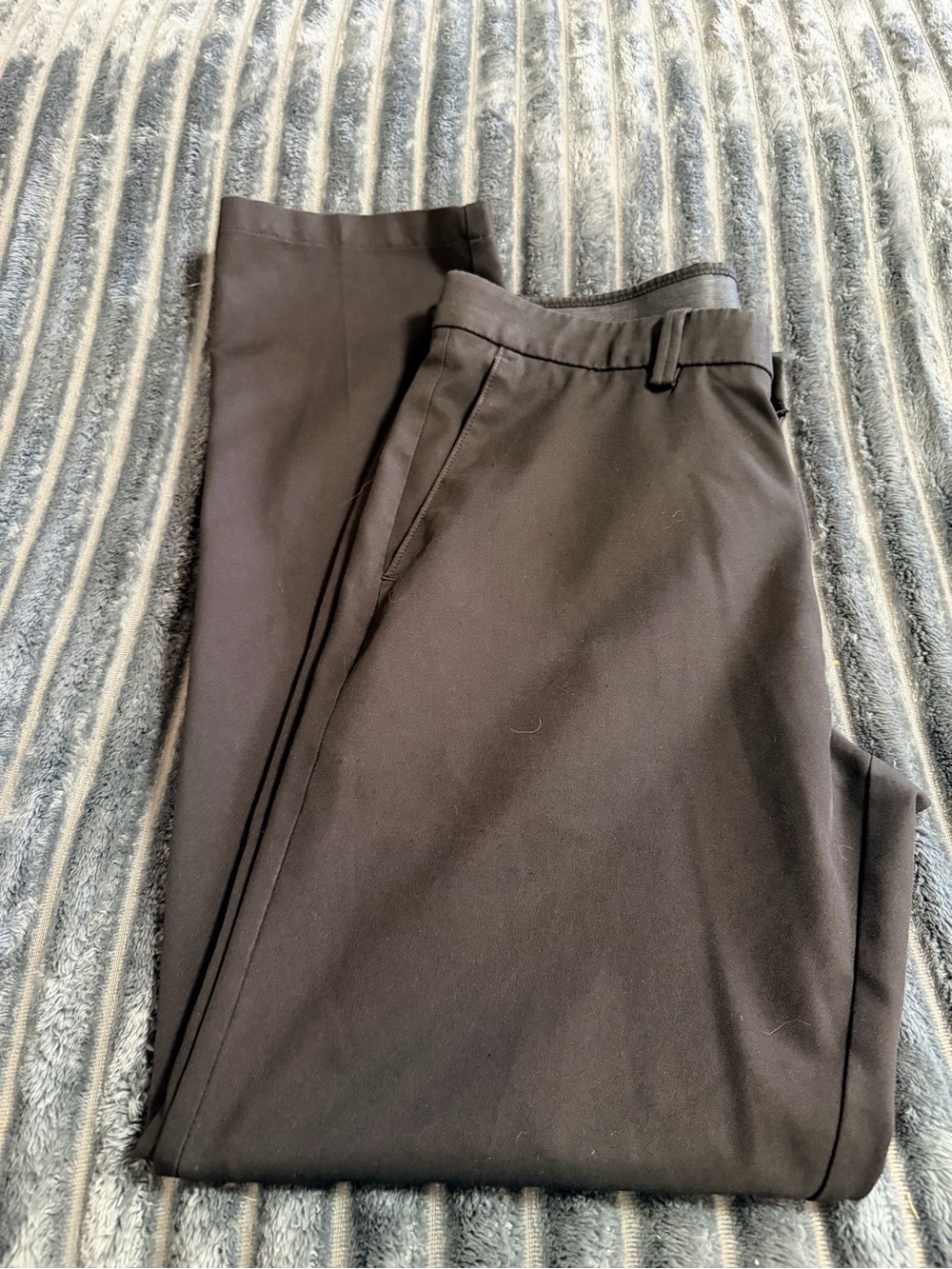 Haggar Men's Black Dress Pants - Slim Professional Style 33 x 32